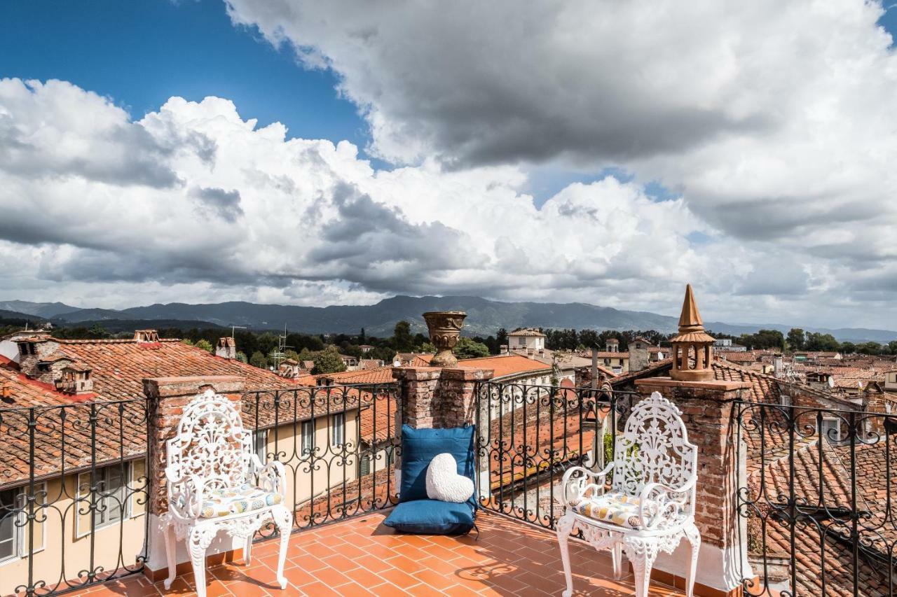 Rise And Smile Charming Penthouse Lejlighed Lucca Eksteriør billede